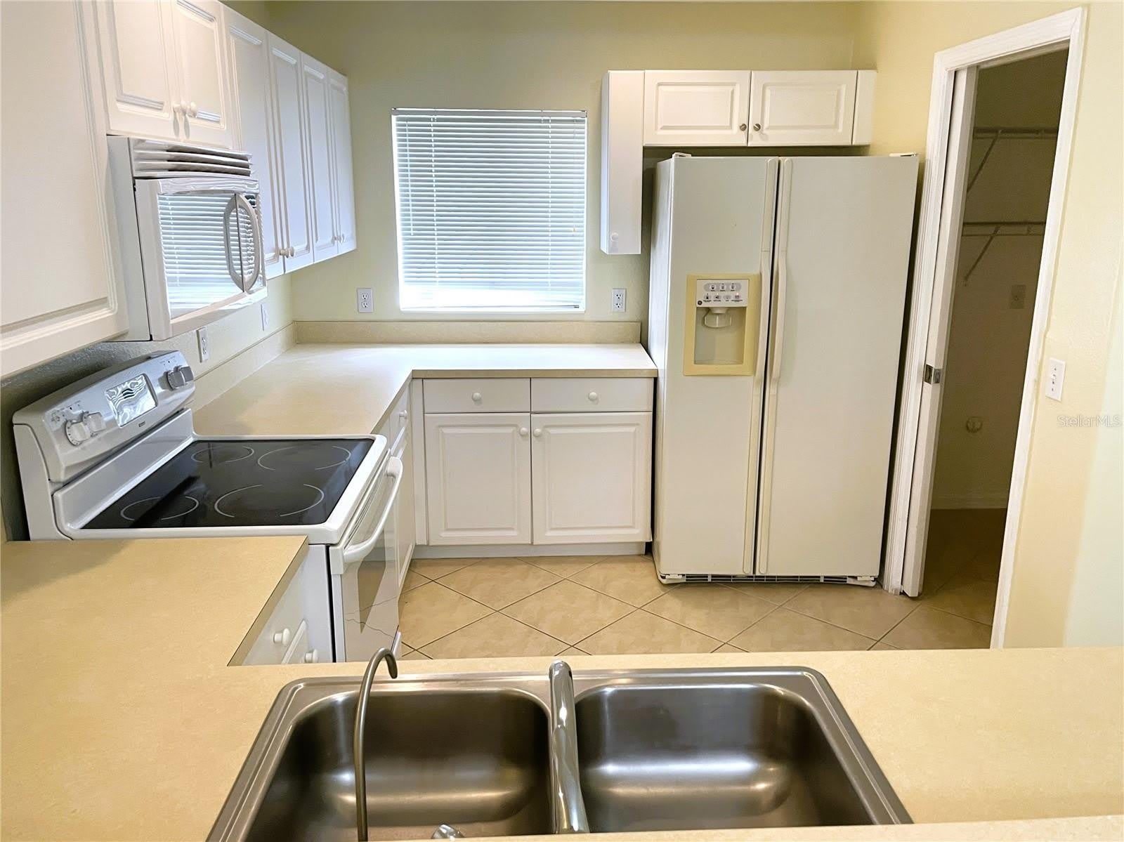 2498 MARGARET Lane – photo 3