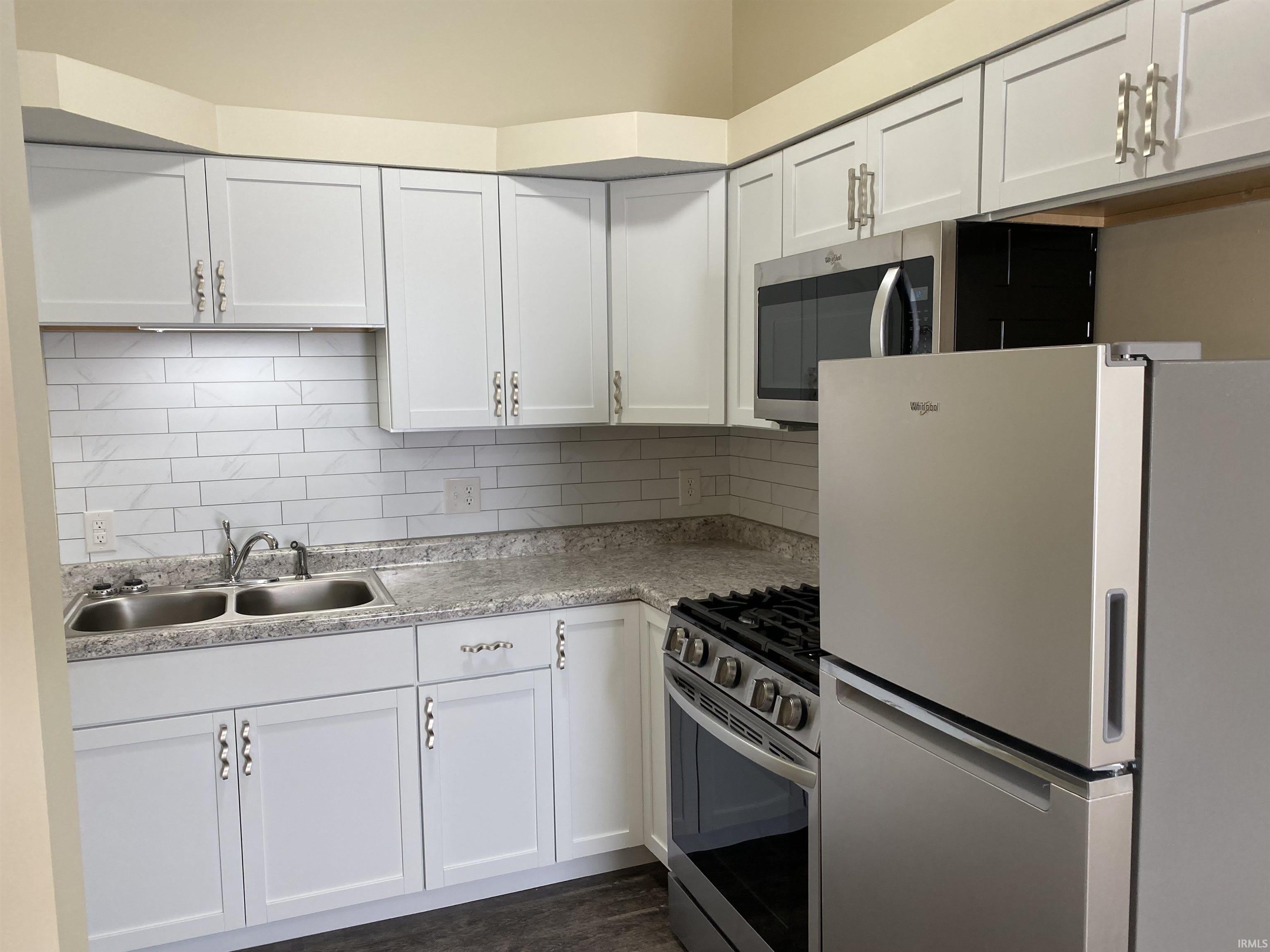 1220 S Curry Pike – photo 1
