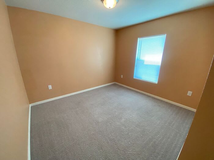 204 Gladiola Court – photo 2