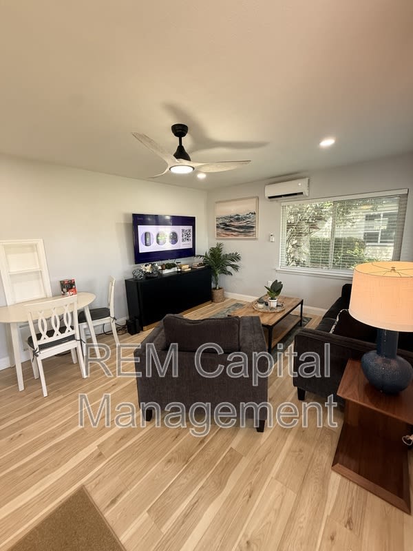 300 30th Ave N – photo 3