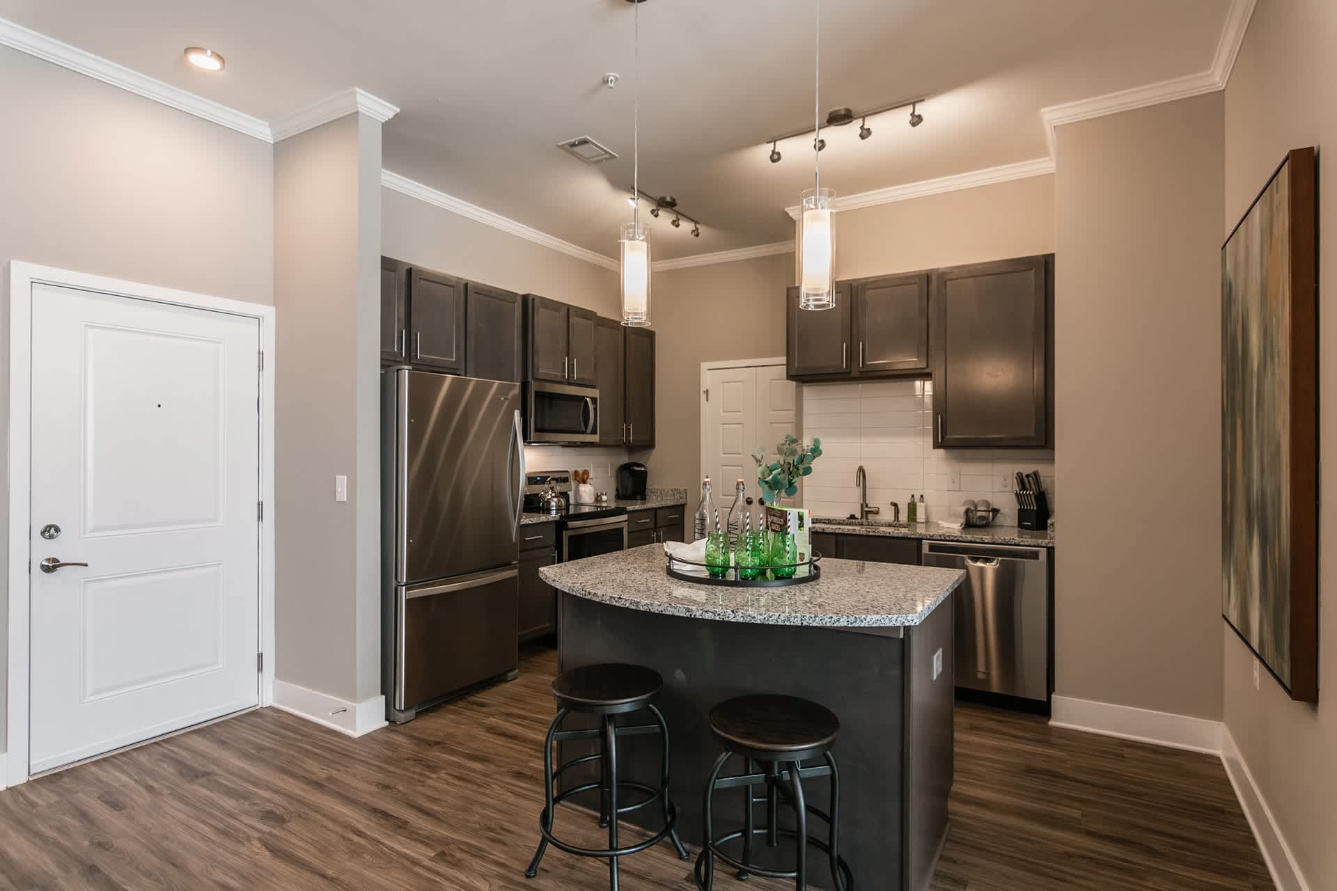 Vintage Foxland Apartments – photo 5