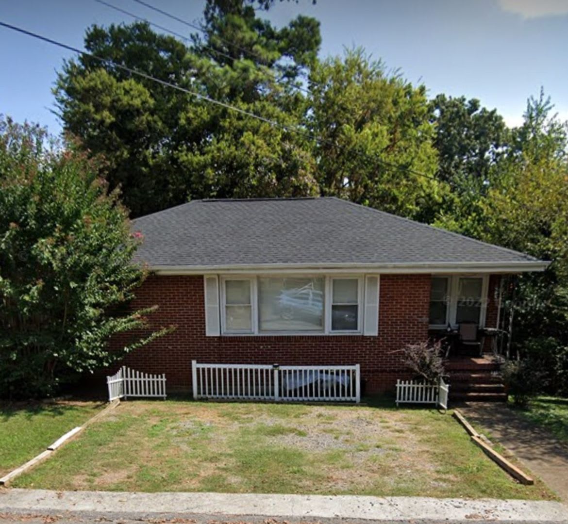 450 Highland Ave – photo 2