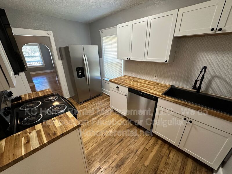 5233 E. 6th St. – photo 3