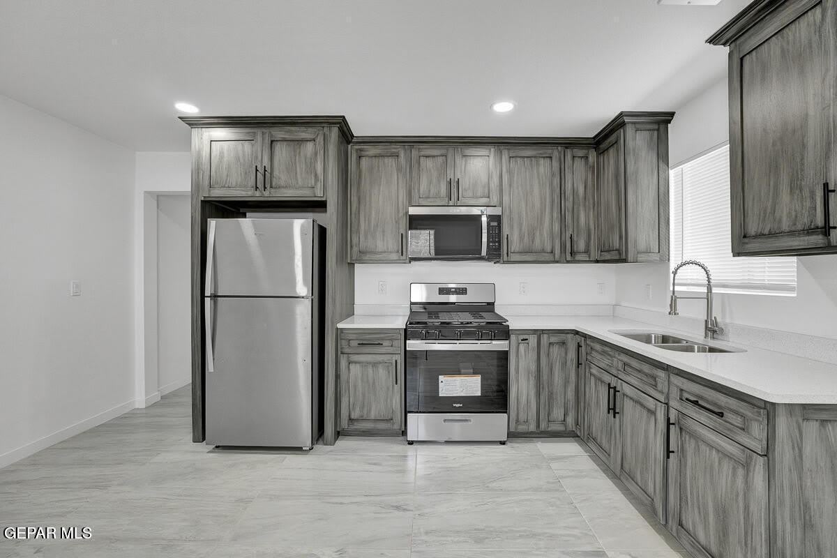 1107 Myrtle Avenue – photo 3