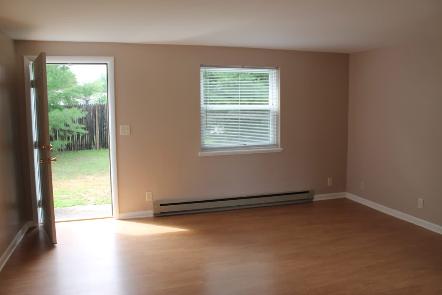 19 Sanford Street – photo 3