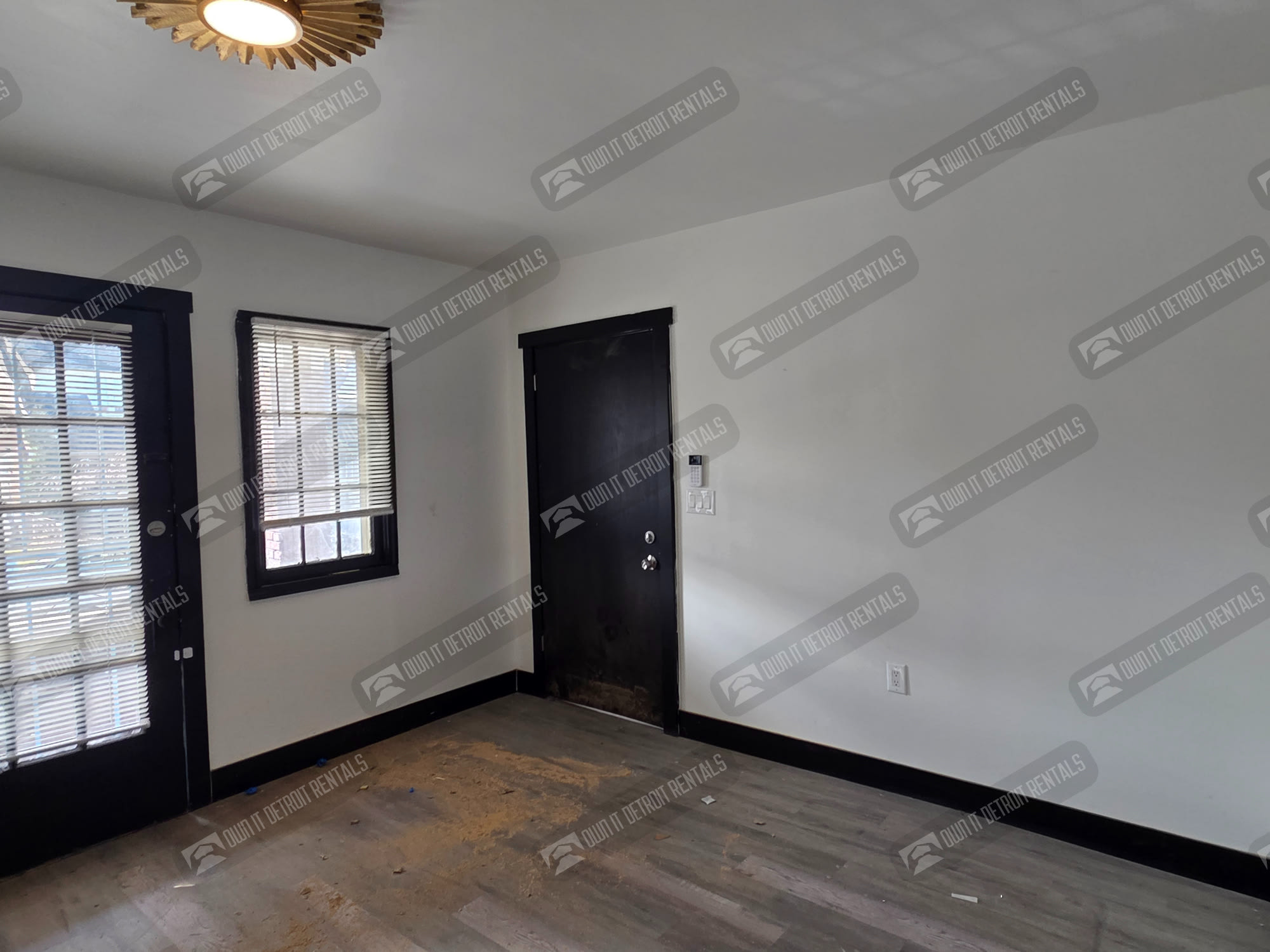 2982 Vicksburg St Lowr – photo 3