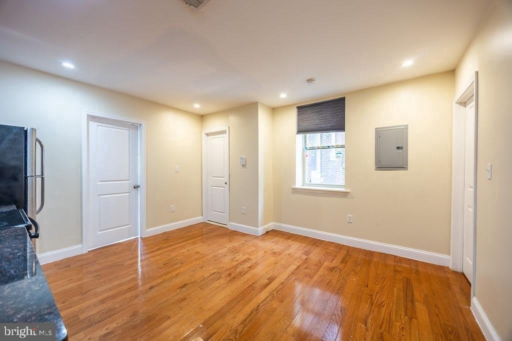 4706 CHESTNUT Street – photo 3