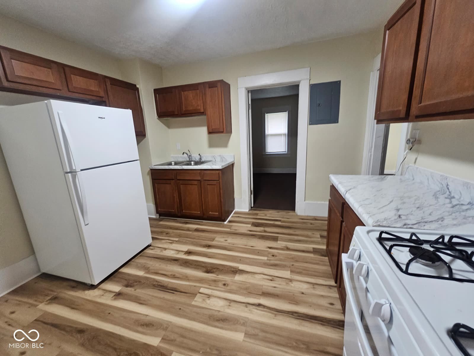 1310 E 5Th Street – photo 5