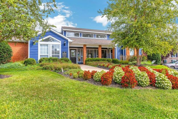 Hampton Point – photo 1