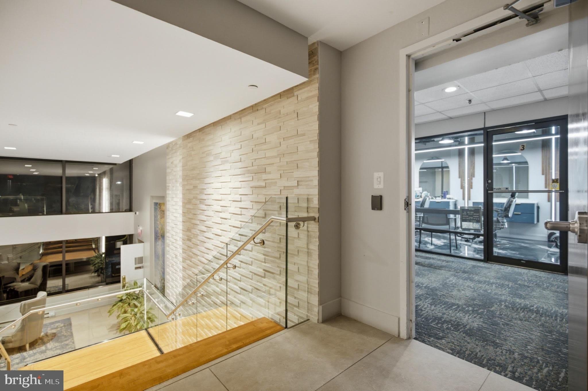3800 POWELL Lane – photo 3