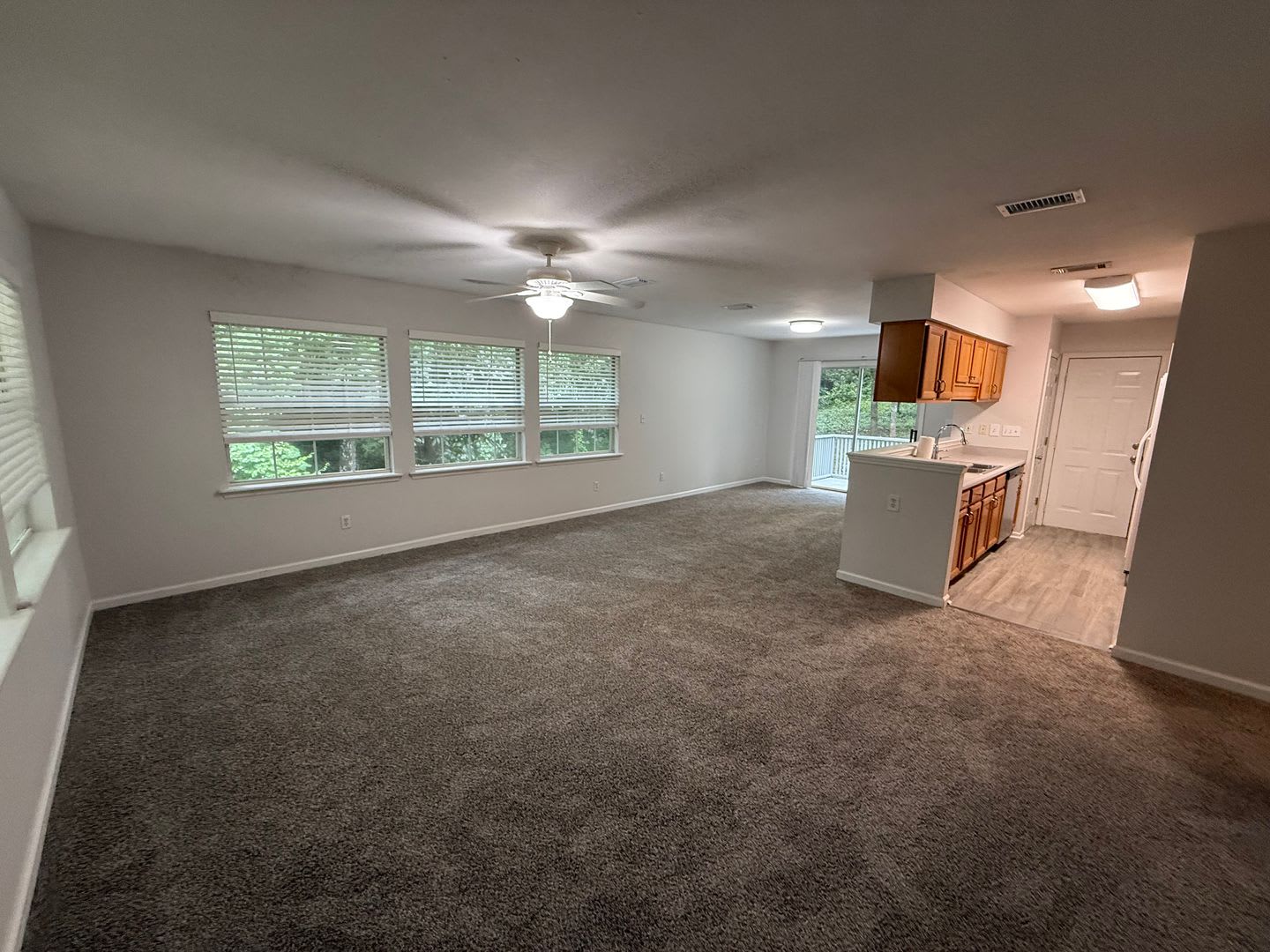 Great Home Off Meridian Road – photo 5