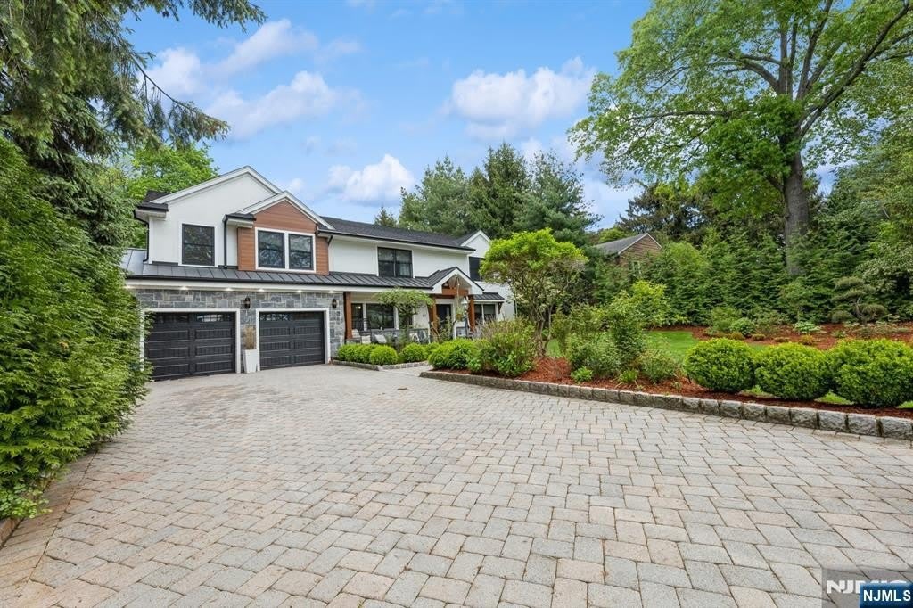 107 Hudson Avenue – photo 5