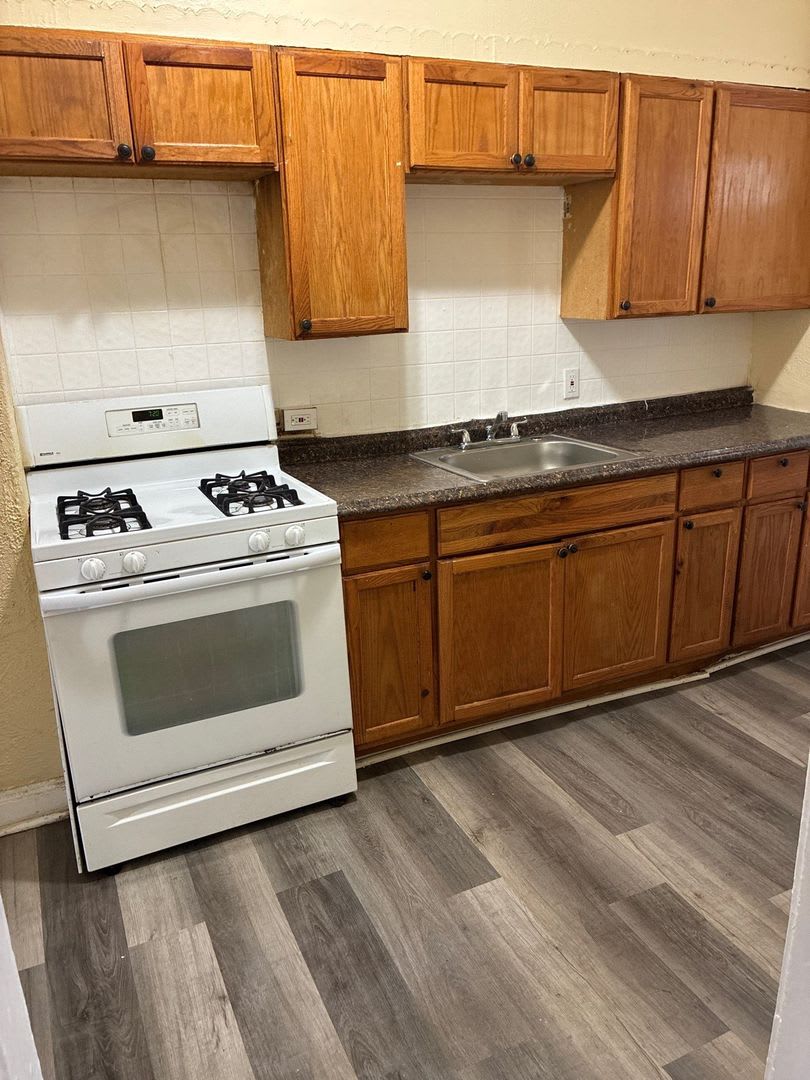 3BR Baltimore Home with Granite Counters & Finished Basement – photo 2