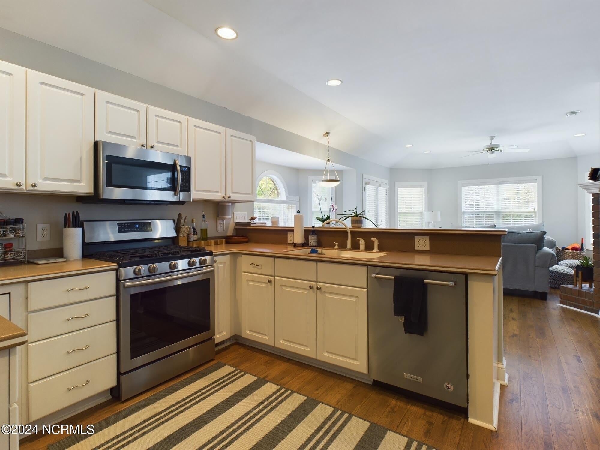 4 Mcqueen Place – photo 3