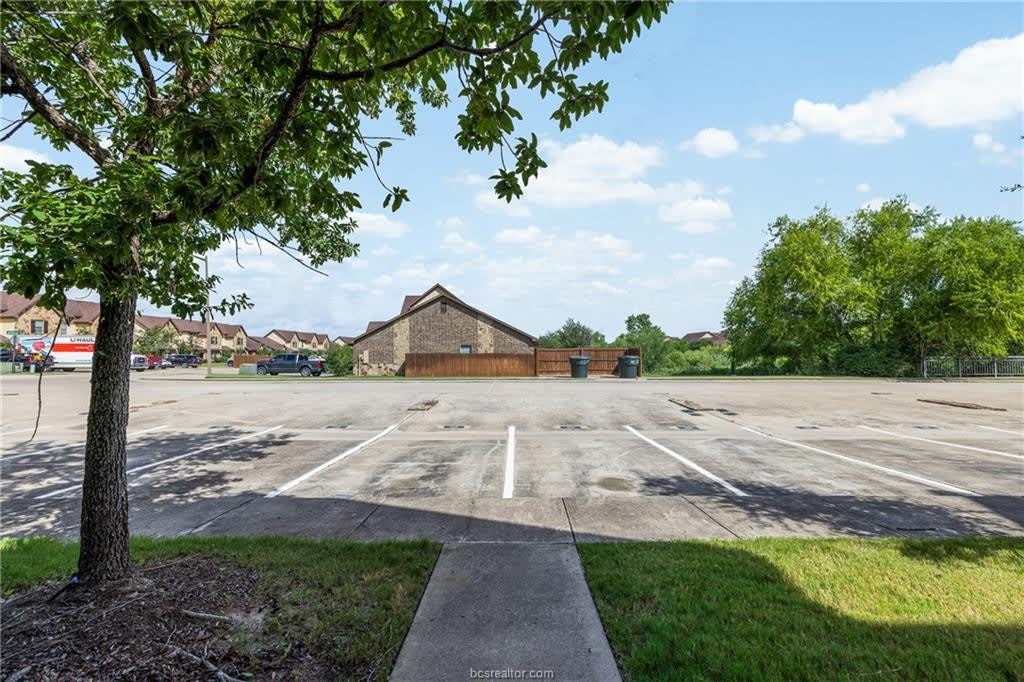 305 Capps Drive – photo 5