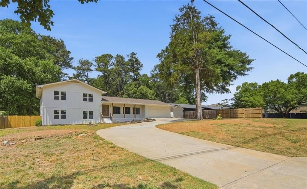 1073 Grayson Parkway – photo 2