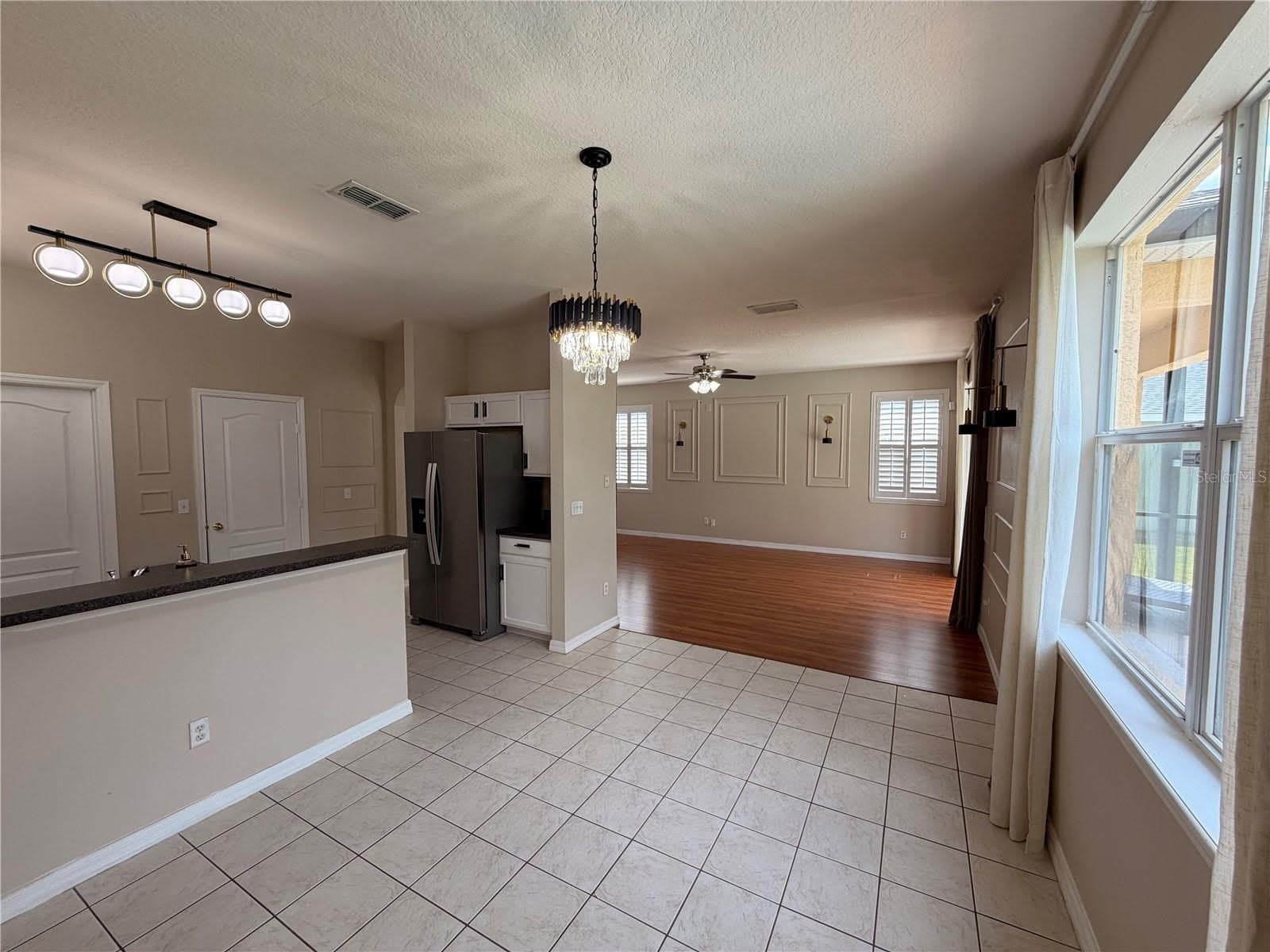 260 BLUE JAY Way – photo 4