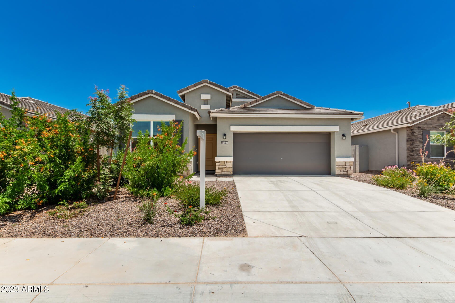 36501 N SENEPOL Street – photo 2