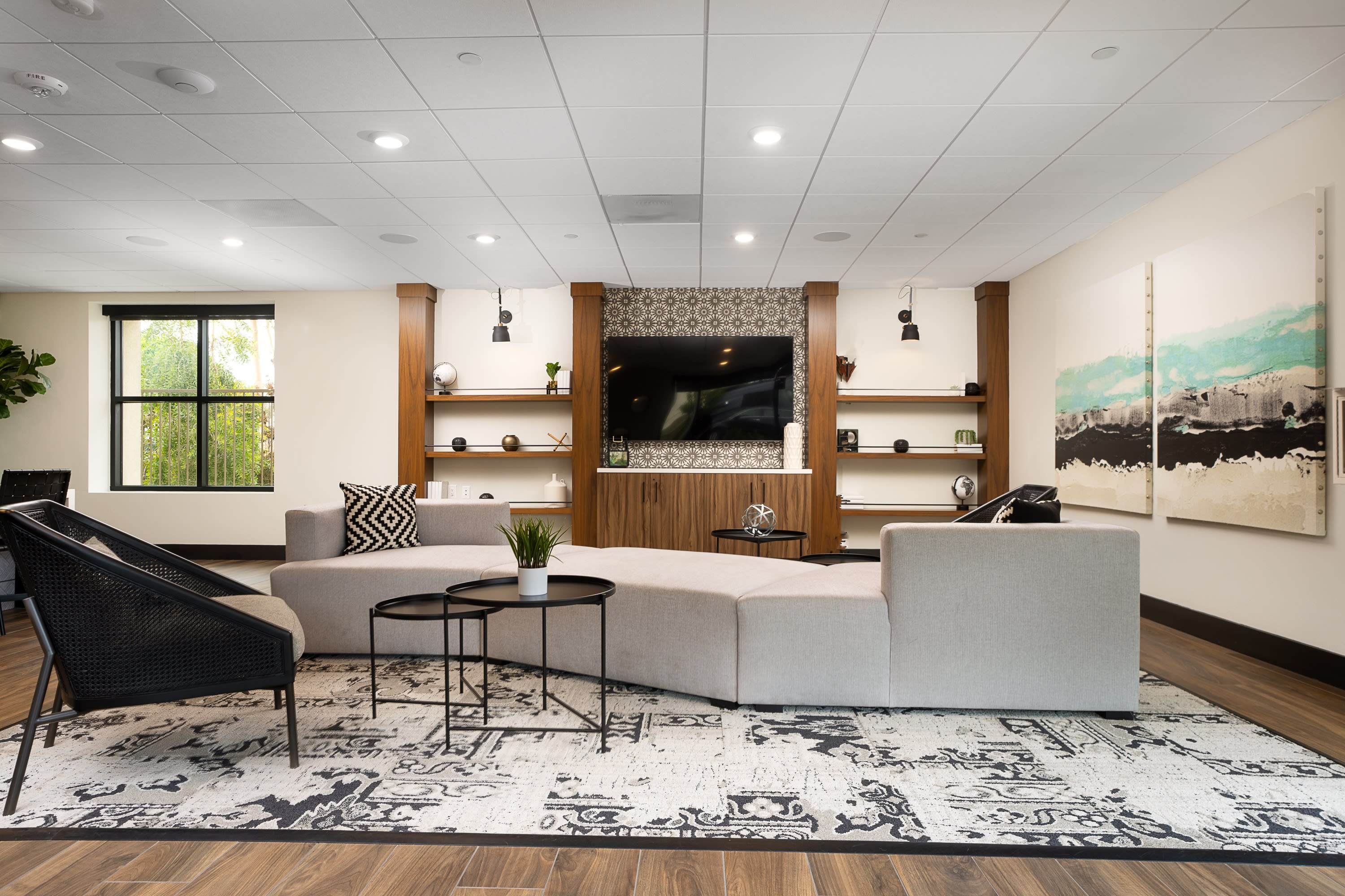 Los Alamitos Luxury Apartments – photo 4