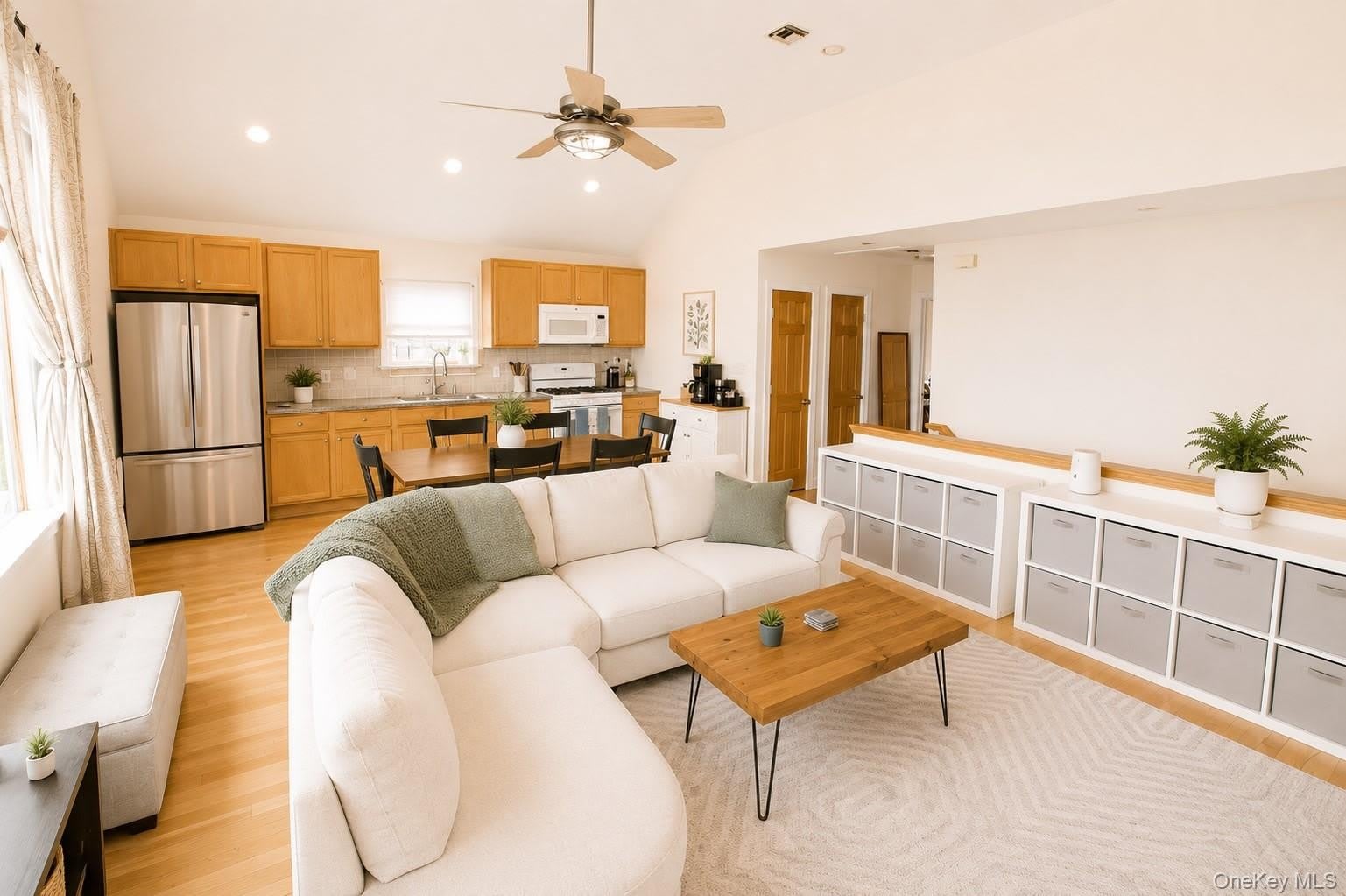 649 W Park Avenue – photo 4