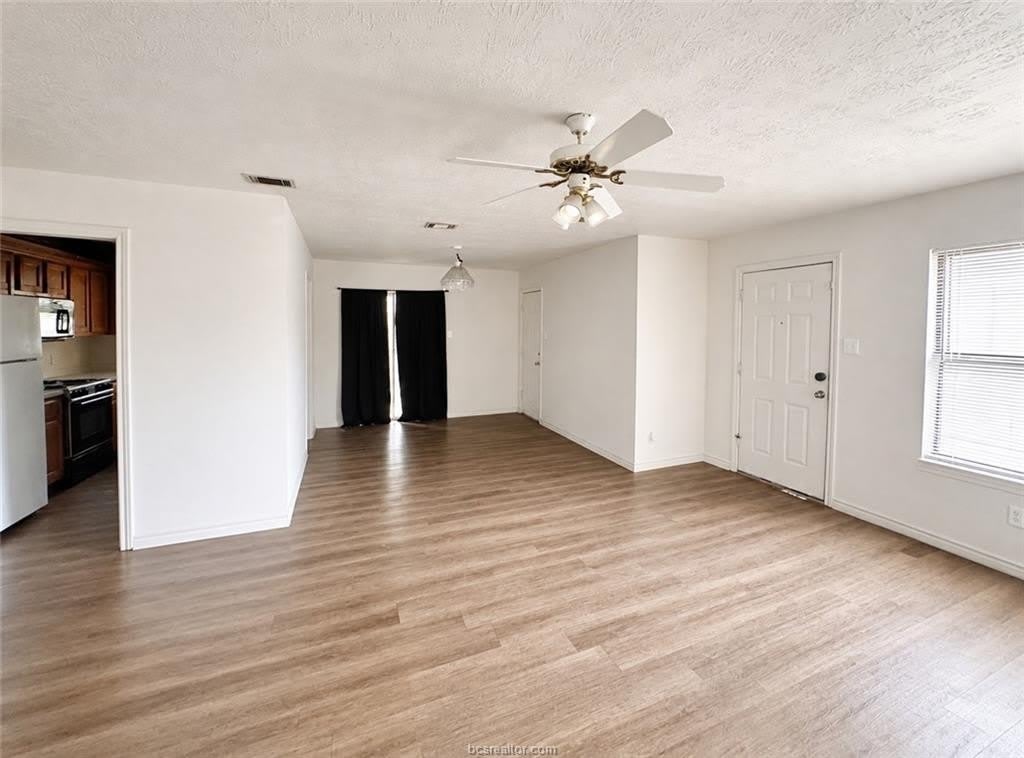 816 Azalea Court – photo 2