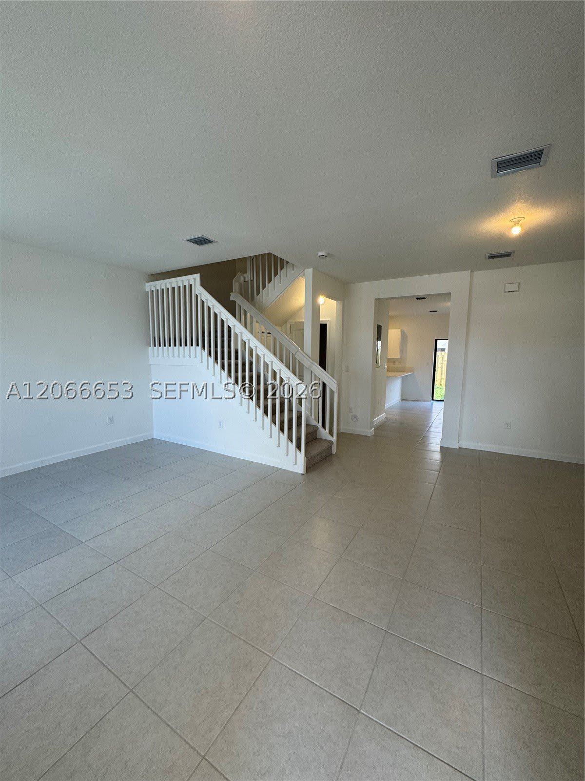 23379 SW 128th Ave – photo 2