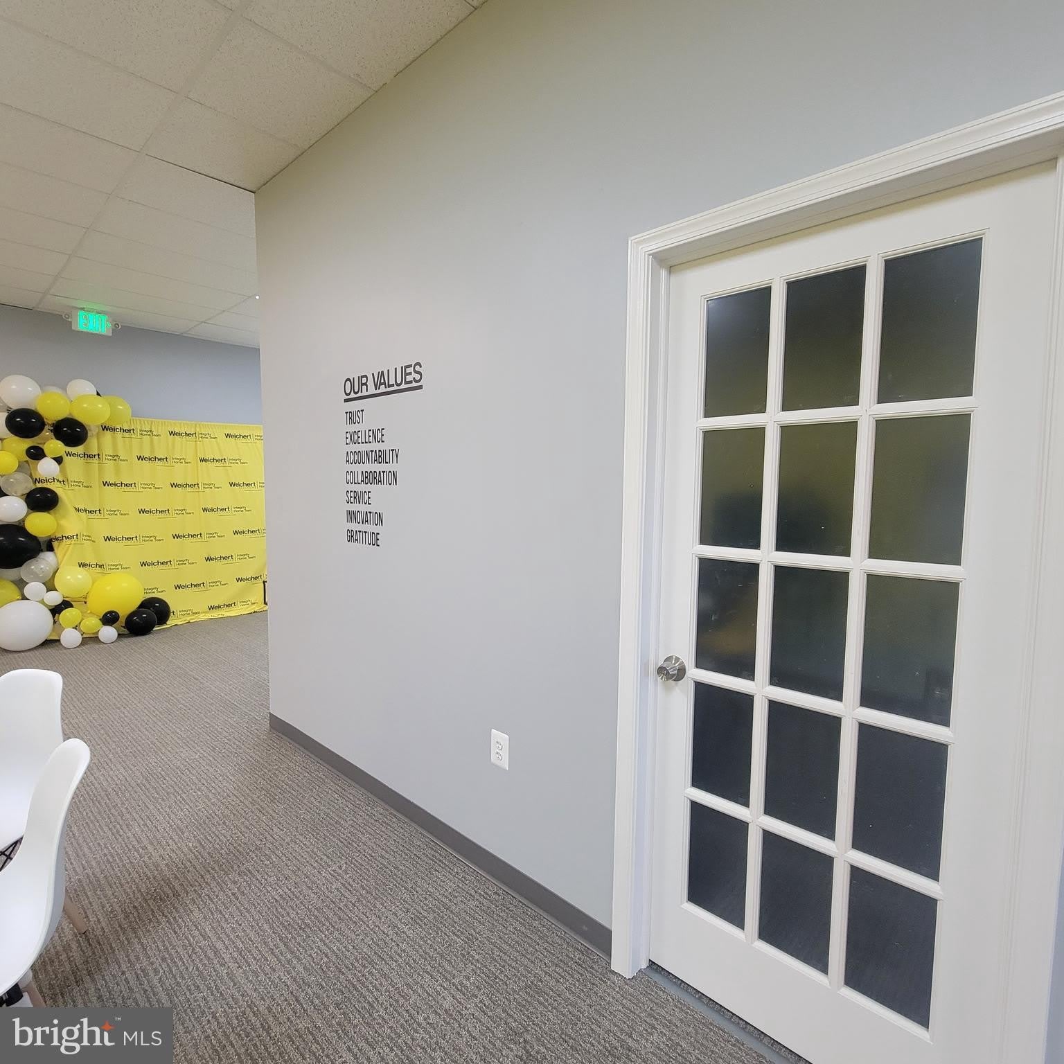 10999 RED RUN Boulevard – photo 3