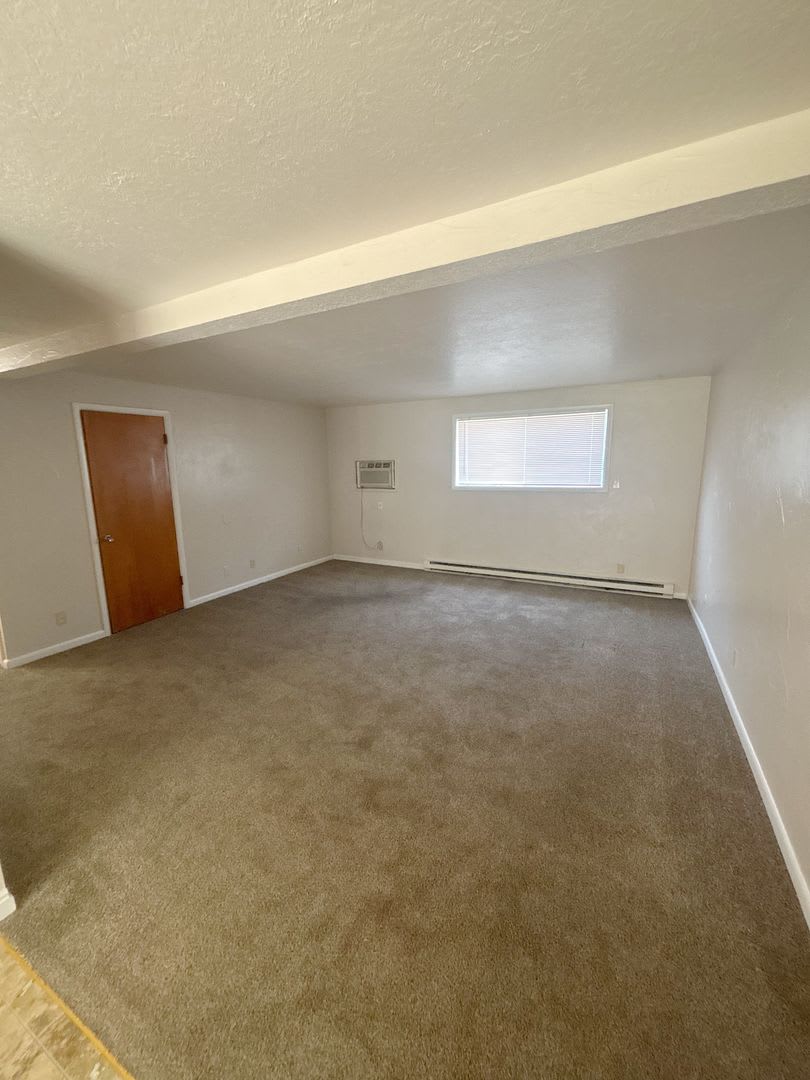 1110 Garfield St – photo 2
