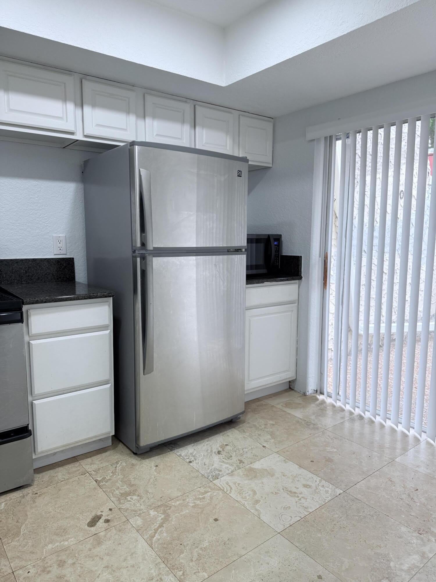9640 NW 65th Street – photo 4