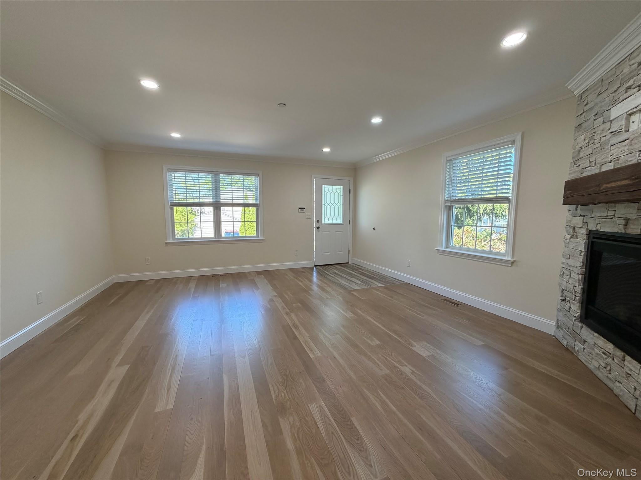 94 Thatcher Avenue – photo 3