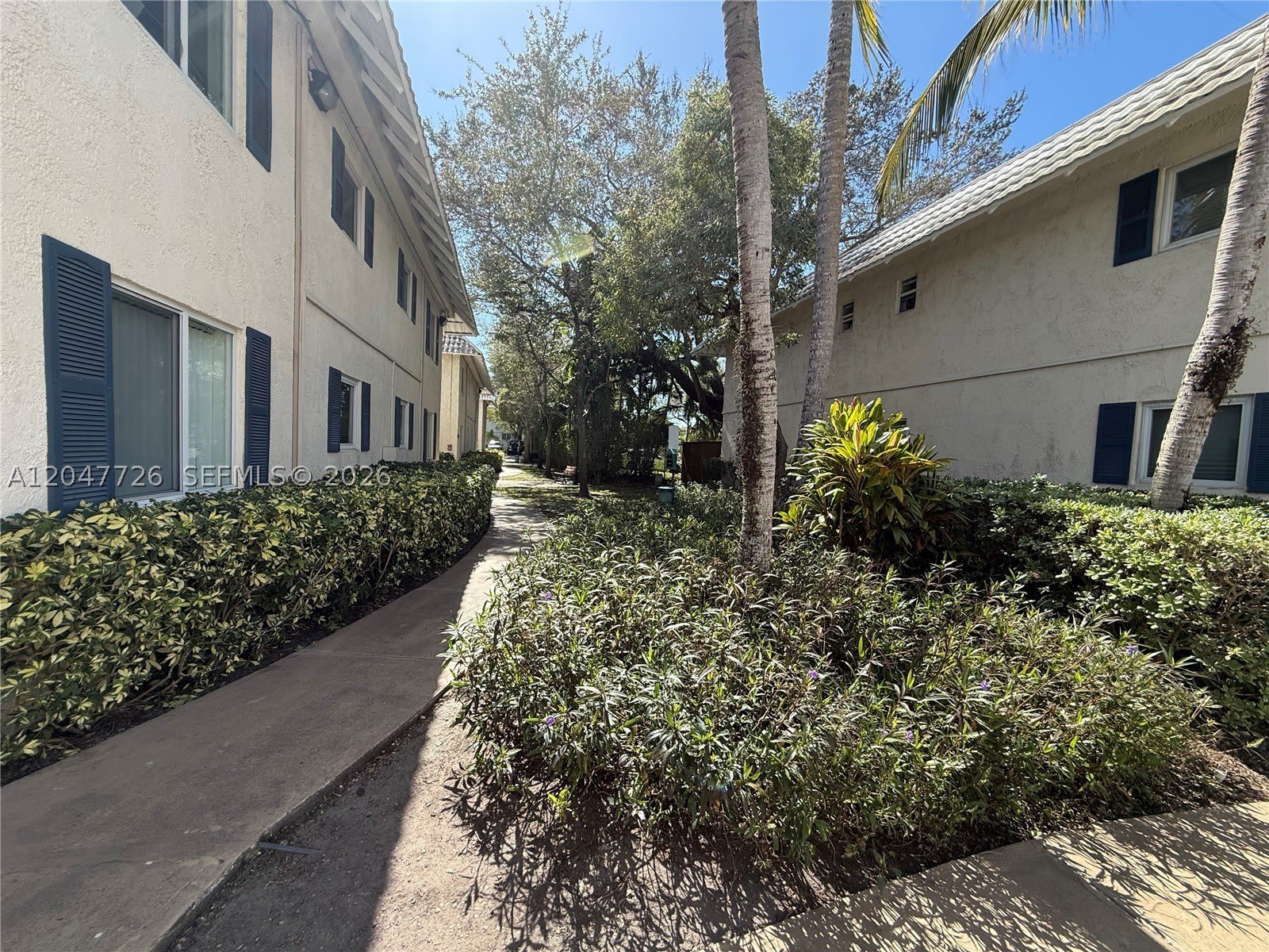 8607 SW 68th Ct – photo 4