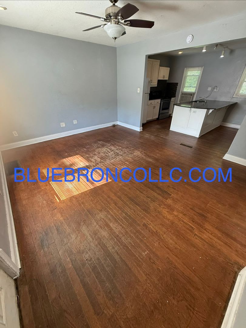Charming house with nice updates and Granite countertops – photo 2