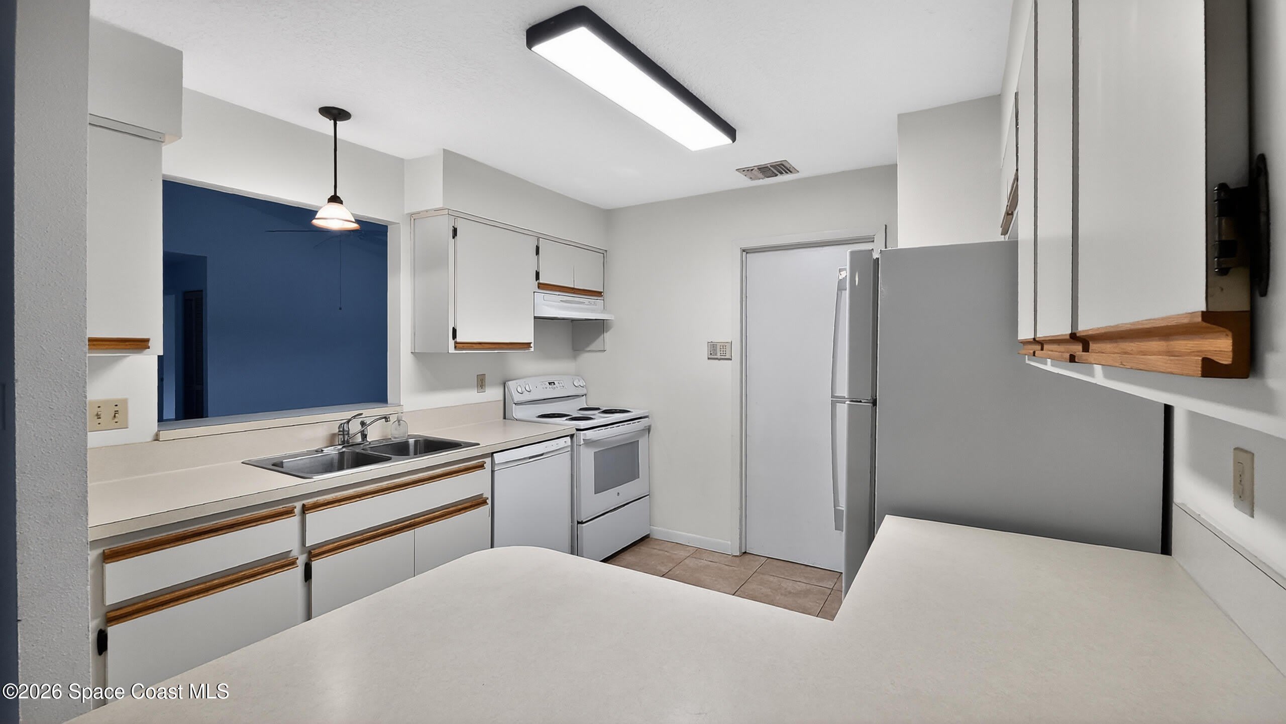 1141 Mast Court SE – photo 3