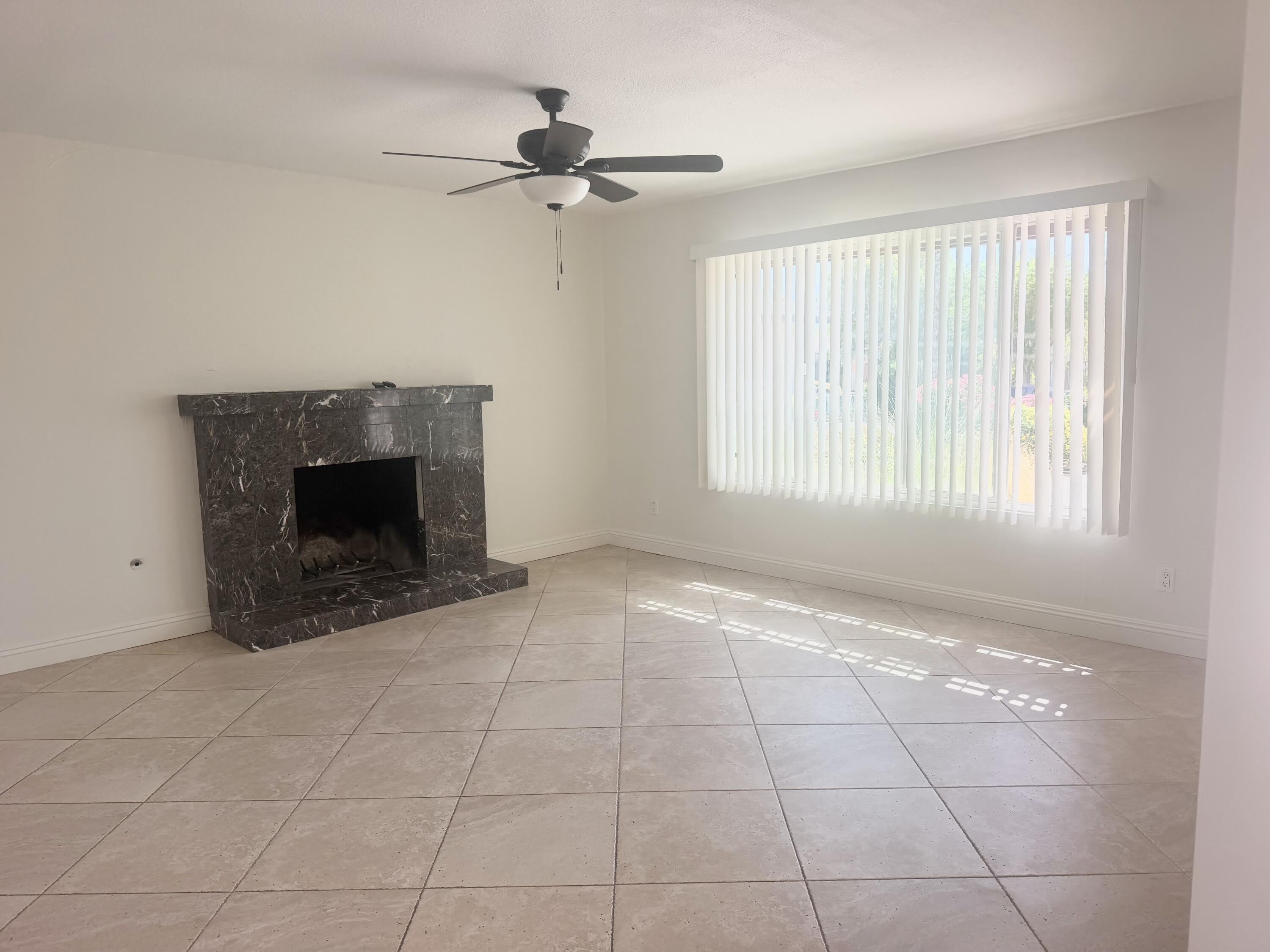 43586 Virginia Avenue – photo 3
