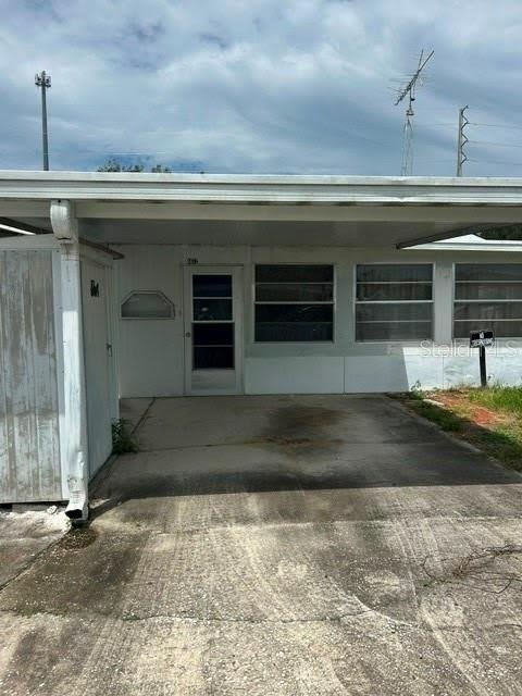 1472 N MELROSE Drive – photo 1