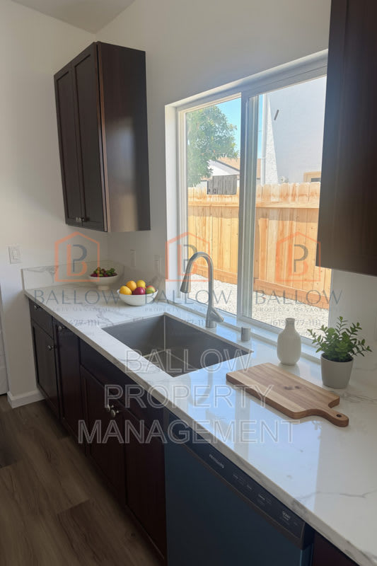 10047 Woodpark Dr – photo 3
