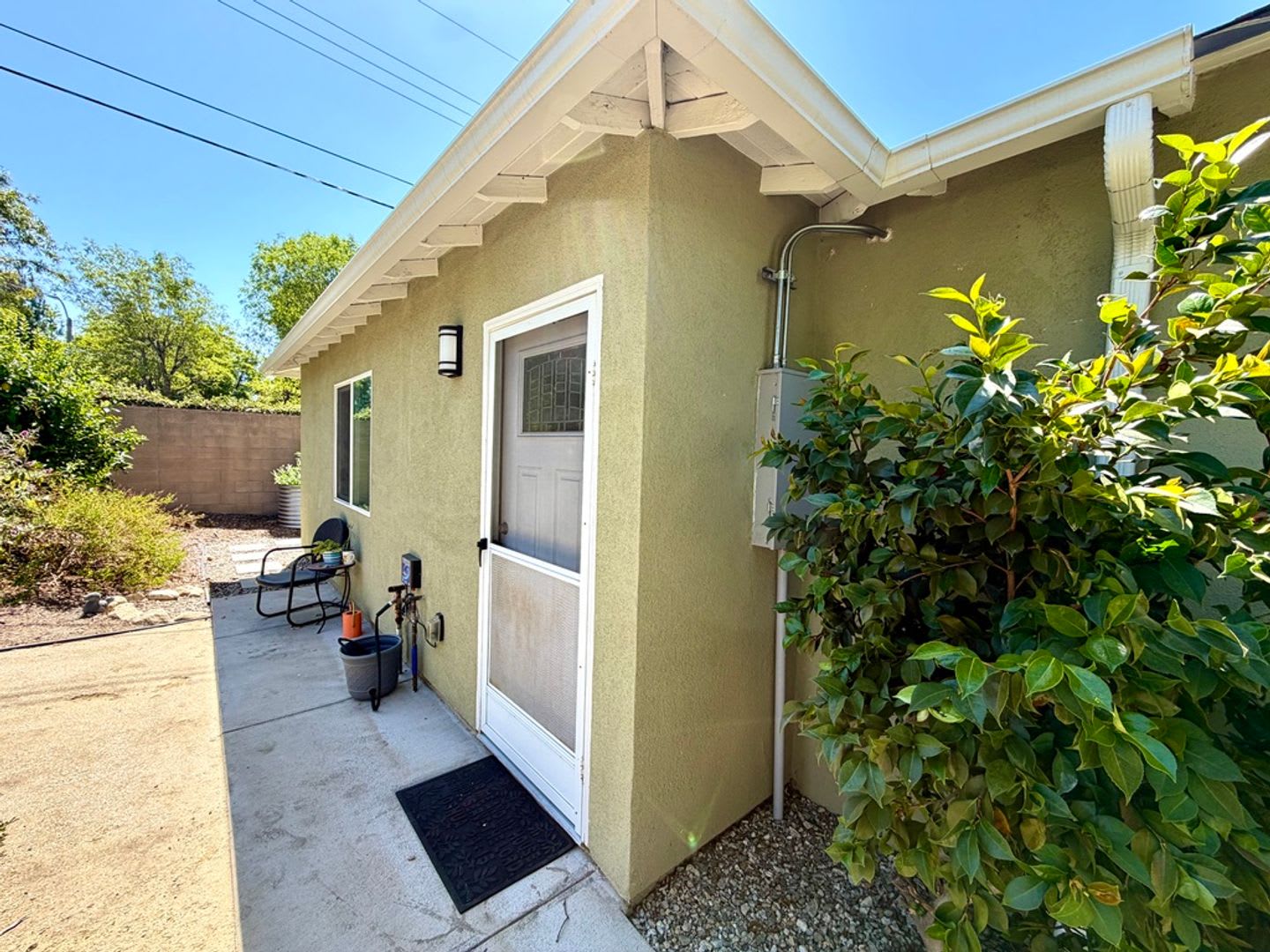 140 Princeton Ave – photo 2