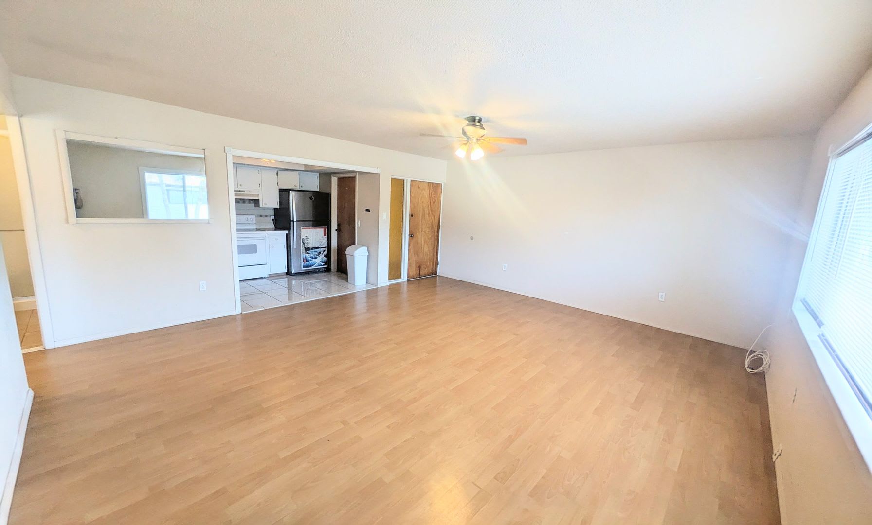 Annual UNFURNISHED 2/1 condo Island life – photo 4