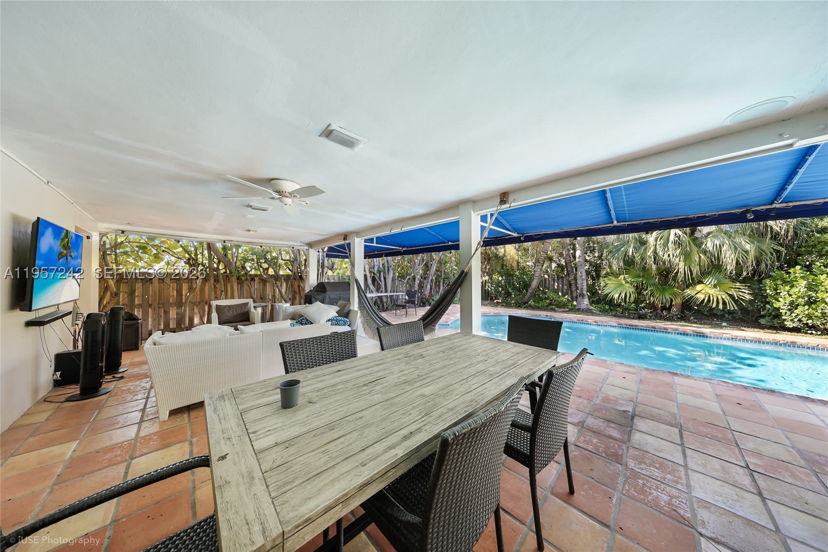 526 Satinwood Dr – photo 4
