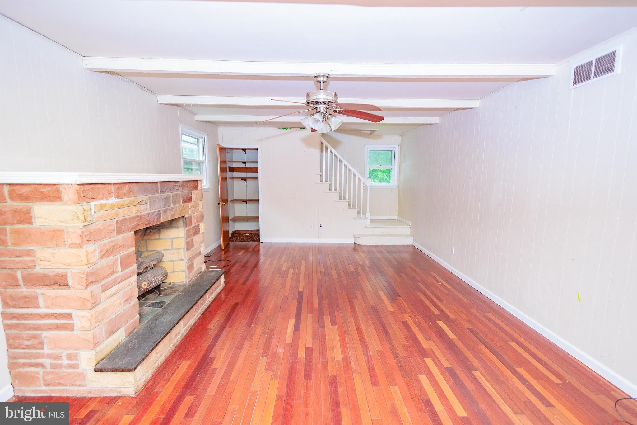407 W HIGH Street – photo 5