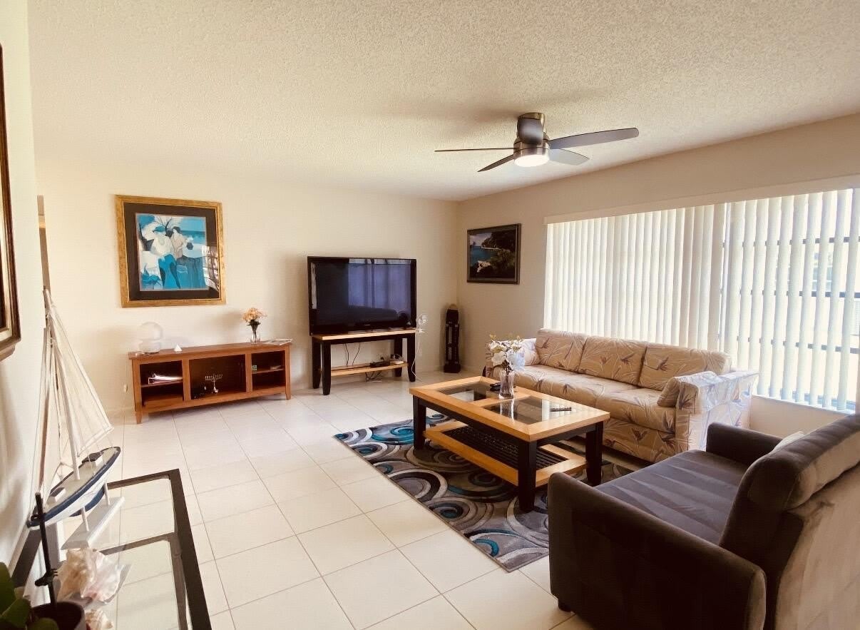5126 Lakefront Boulevard – photo 3