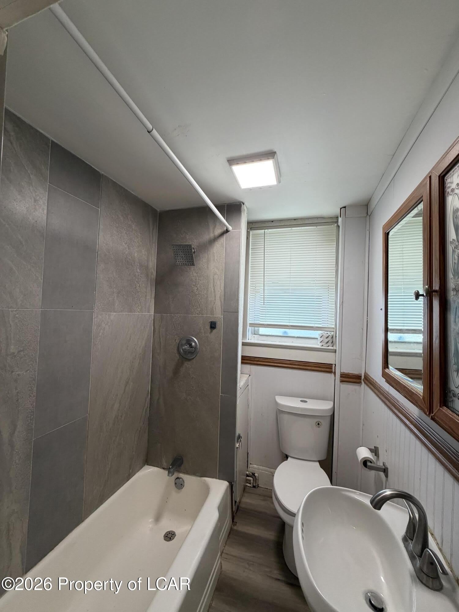 166 Brook Street – photo 4