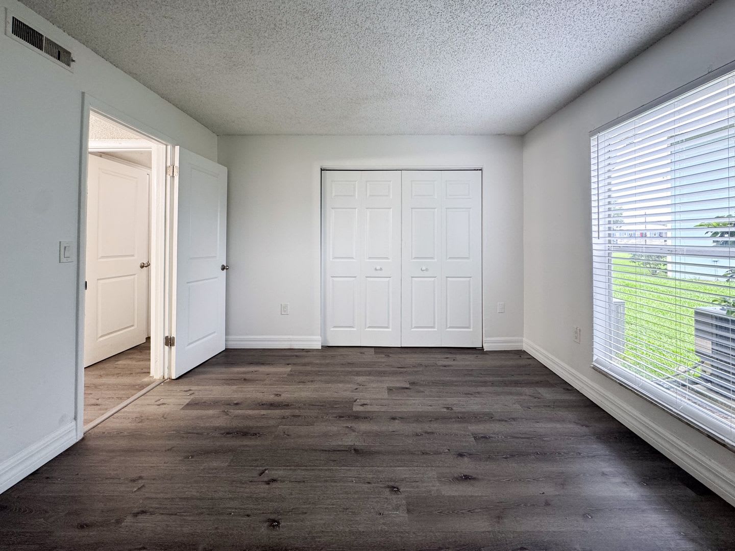 Updated one bedroom in Villa Del Sol Community – photo 2