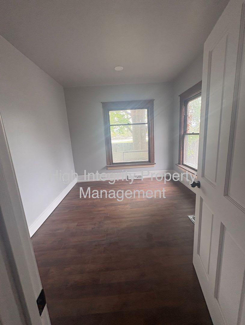 353 W. Water Street – photo 4