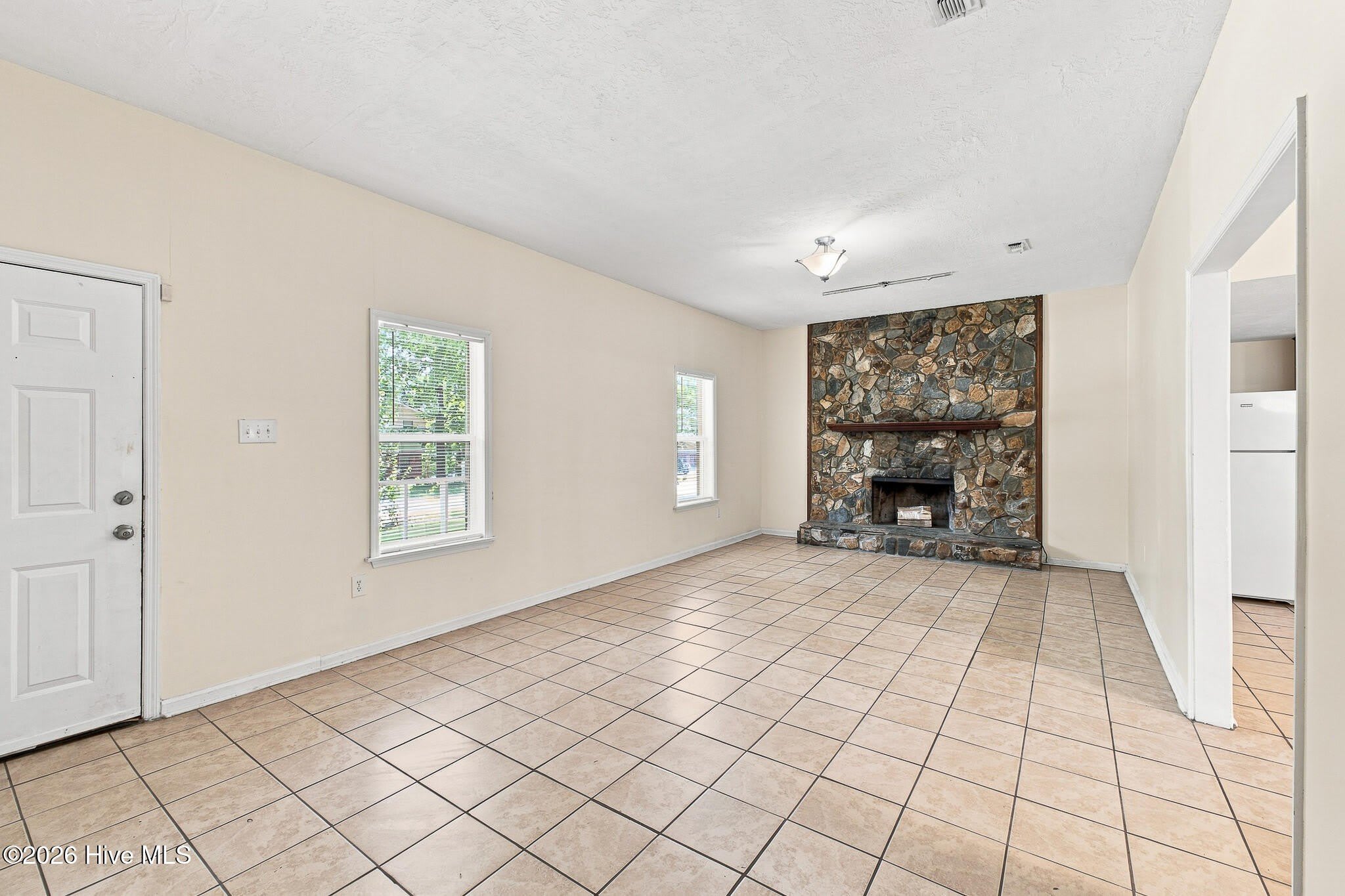 3487 Postell Drive – photo 3
