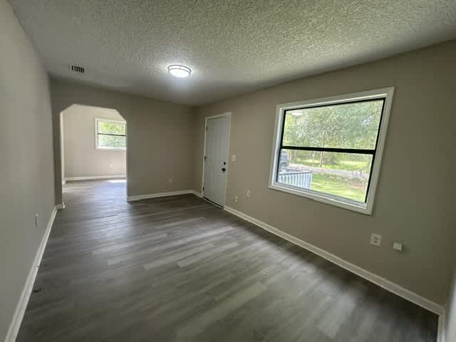 7447 Oriole Street – photo 3