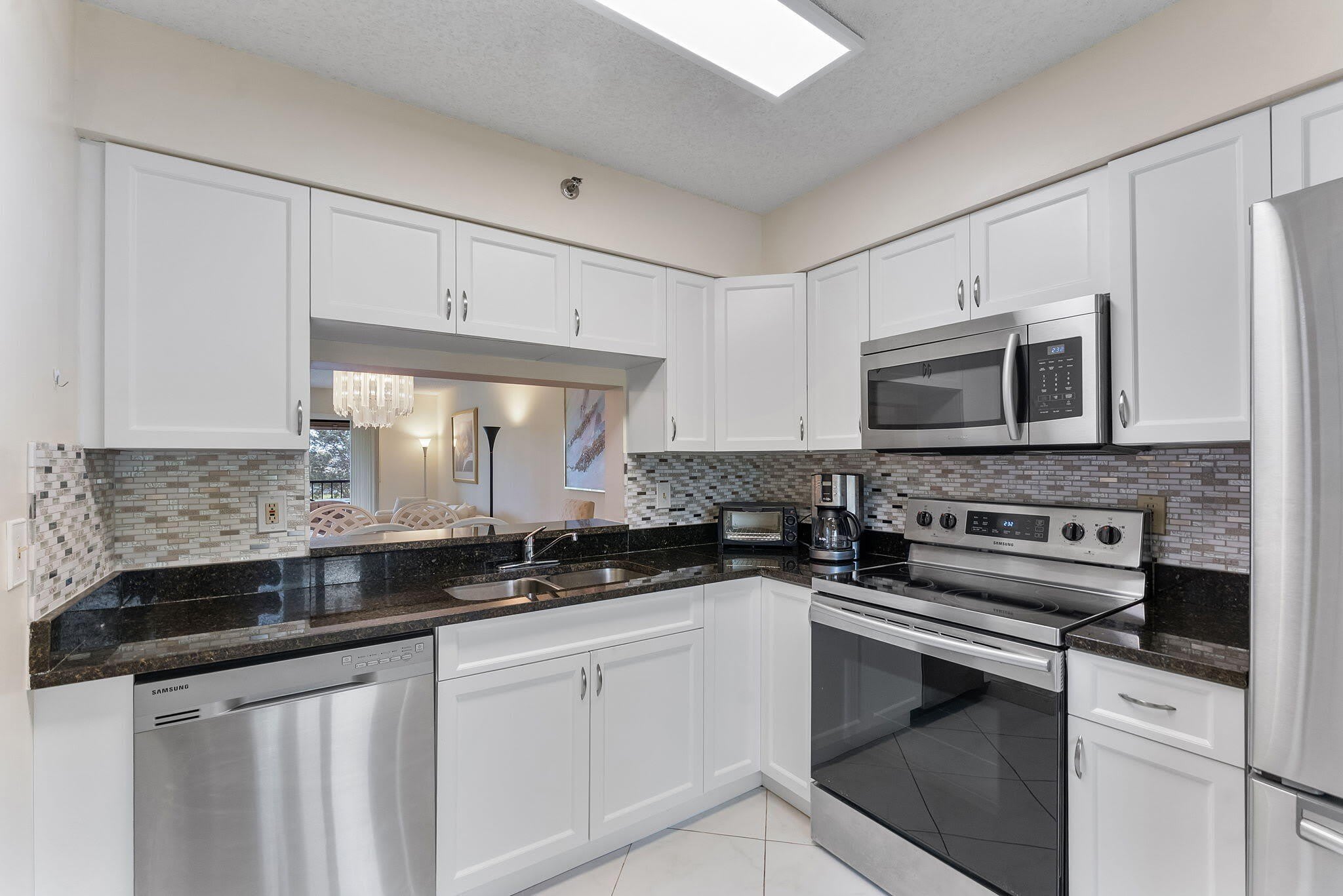 7260 Kinghurst Drive – photo 5
