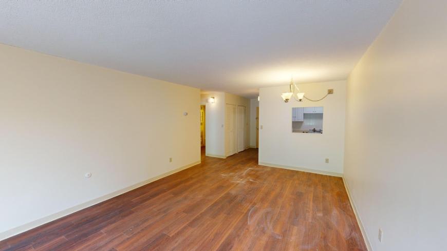 70 Centre St – photo 4