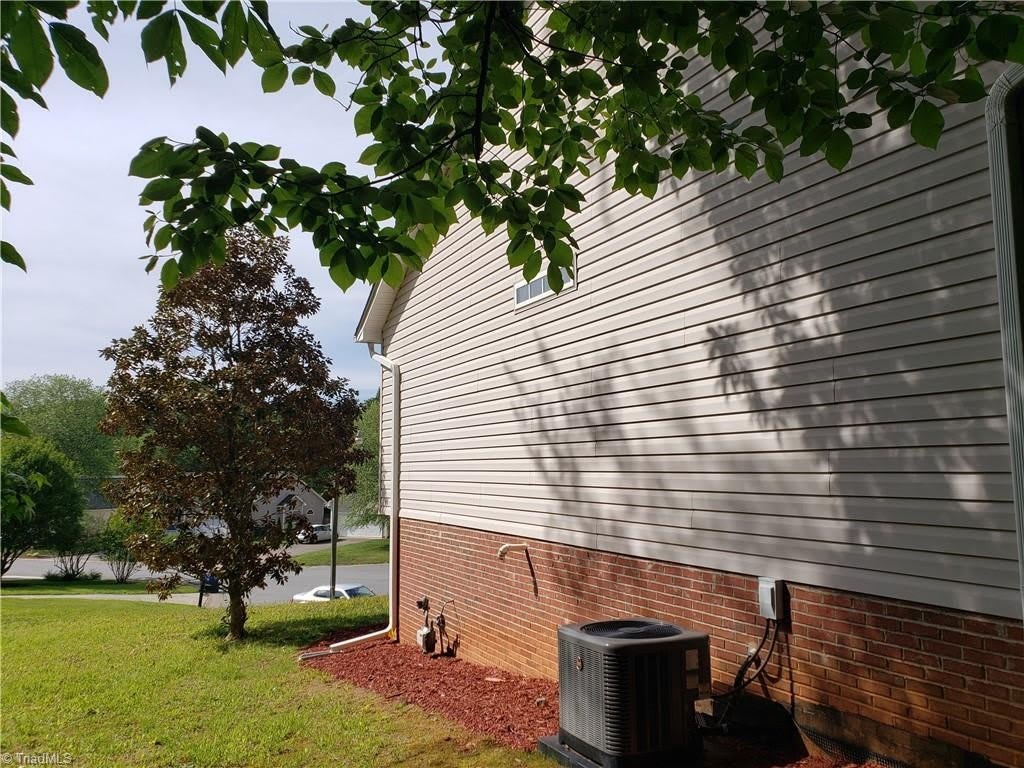 3800 Velinda Drive – photo 4