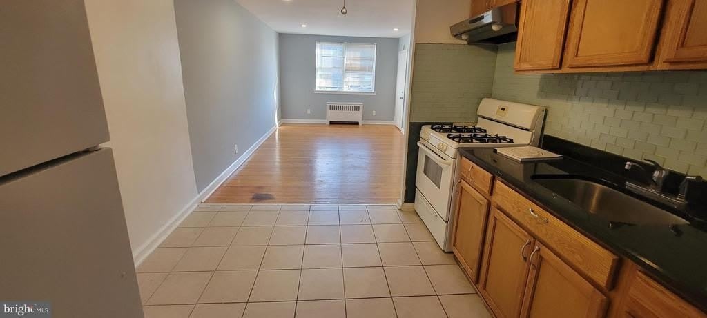 307 E CLARKSON AVENUE – photo 1